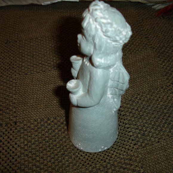 Isabel Bloom Angel - Angel  Holding Bells - Decorative Angel - Signed 2005 - Picture 2 of 5